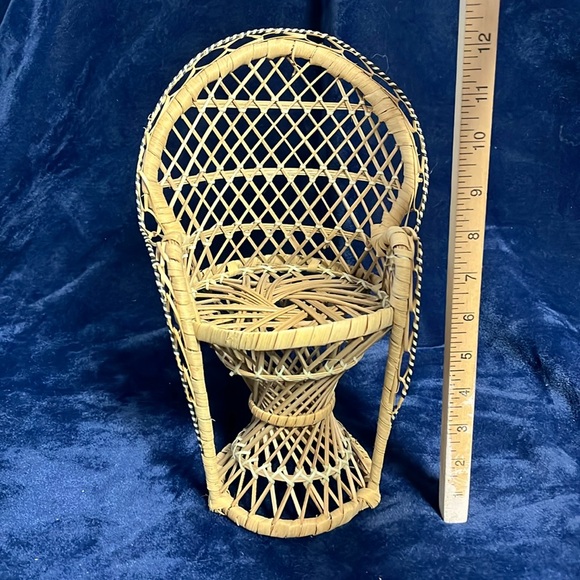 VTG Boho Wicker Peacock Doll Chair - Picture 1 of 5